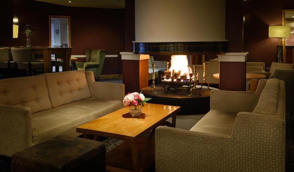 Delta Hotels By Marriott Warwick Γουόργικ Εξωτερικό φωτογραφία