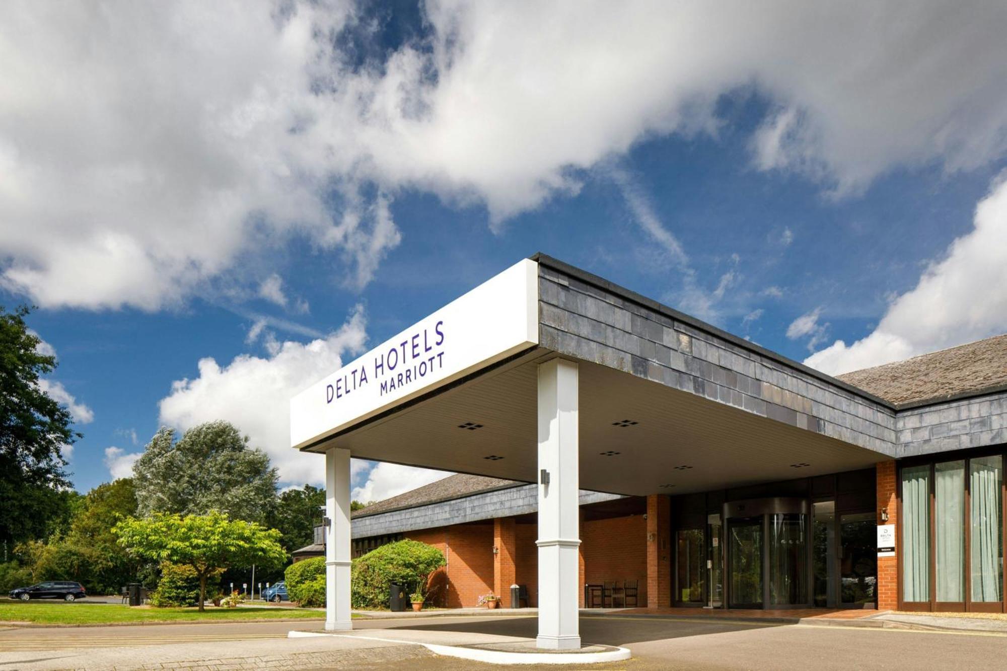 Delta Hotels By Marriott Warwick Γουόργικ Εξωτερικό φωτογραφία
